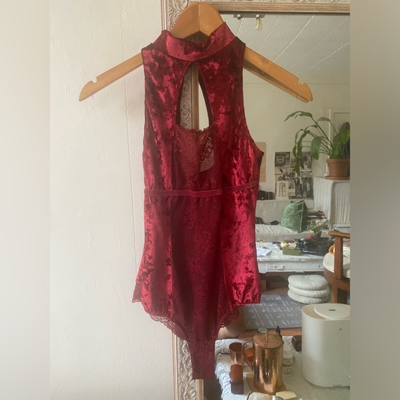 Intimissimi Rich Red Velvet Leotard Size XS - Picture 4 of 7